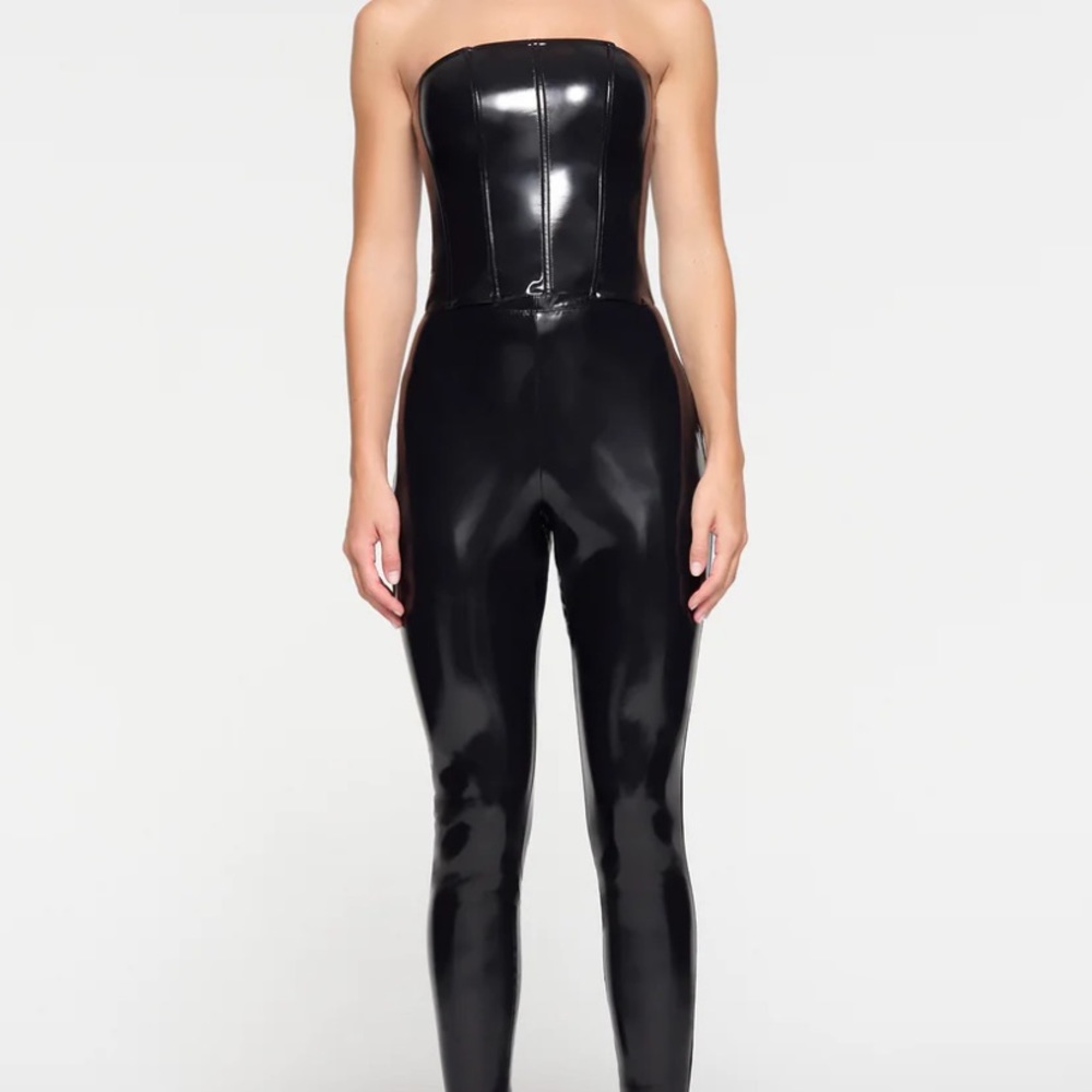 Skims stretch vinyl corset in color Onyx. Size Small. Brand new with tags.